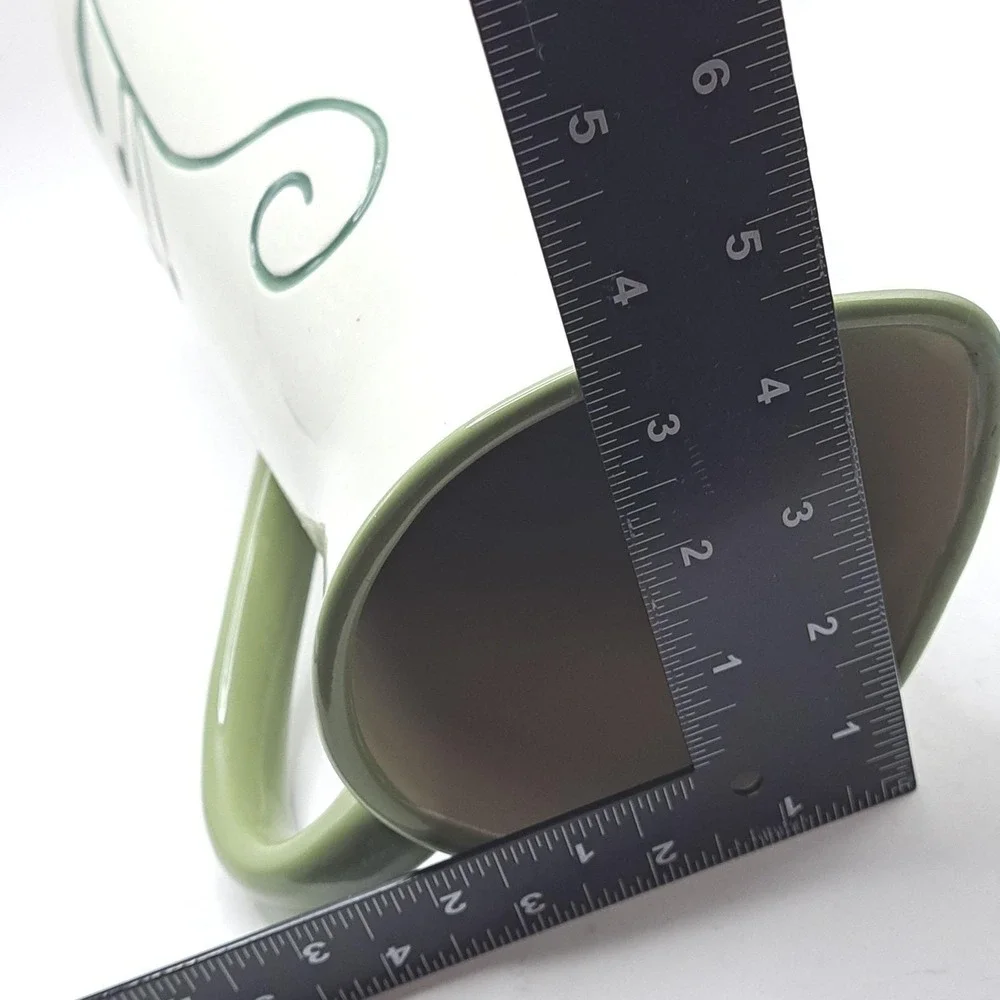 Demdaco this ceramic